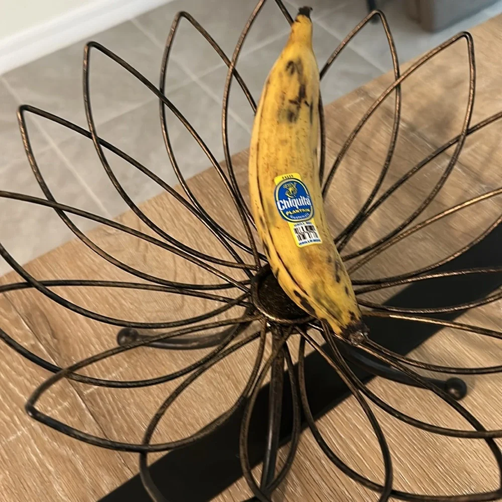 Metal dark bronze golden fruit basket